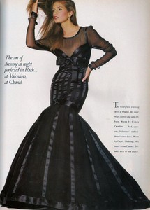 Penn_Vogue_US_April_1988_14.thumb.jpg.2054186d630dcd15dafb5a2480248f50.jpg