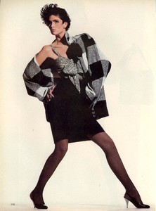 Penn_Vogue_US_February_1984_07.thumb.jpg.5cfb87f19e3064d6dac1e7ab07cd50f7.jpg