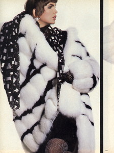 Penn_Vogue_US_November_1985_03.thumb.jpg.7aa276710f1187c17d488e4c2c0d3736.jpg
