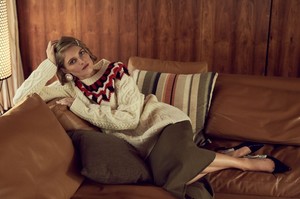 Red-Magazine-November-2017-Mariska-van-der-Zee-Chloe-Mallett-5.thumb.jpg.a8d349a555d599c9621ee591d9610531.jpg