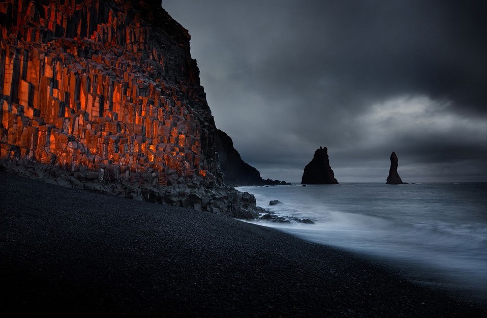 Reynisdrangar.jpg