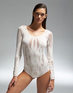 Seamless_Lace_Bodysuit_Pale_Parchment_Front_View.jpg