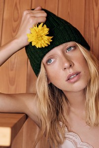 Stella-Magazine-Franzi-Frings-Olivia-Frolich-3.thumb.jpg.3caeff8a538f5b9e1973f0042e4f4ba9.jpg