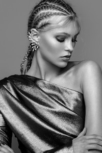 UHQ_4.thumb.jpg.dc5e39bf0df163a2b49f5219b52f5f4b.jpg