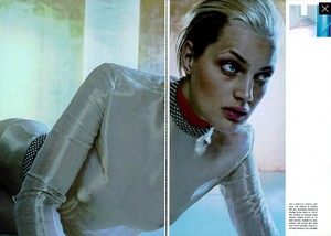 Vallhonrat_Vogue_Italia_January_2000_03.thumb.jpg.2fd7ee5ef112ed2d7f64e0805ff3e078.jpg