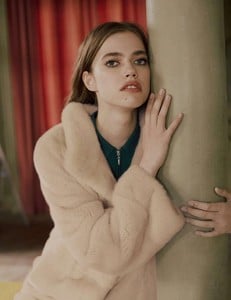 Vogue-Russia-Masha-Skokova-Fanny-Latour-Lambert-2.thumb.jpg.fb7601060f551a232ce0e405dc219f3e.jpg