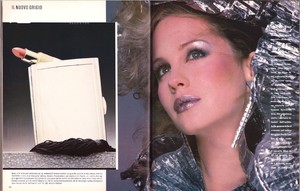 Vogue_Bellezza-n9-_December-1983_C.thumb.jpg.3d22c201e5be980047f5c6e55b7d3735.jpg