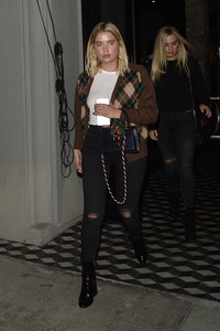 ashley-benson-out-for-dinner-in-west-hollywood-10417-12.jpg