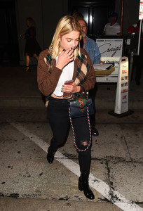 ashley-benson-out-for-dinner-in-west-hollywood-10417-9.jpg