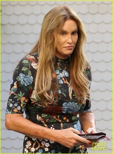 caitlyn-jenner-steps-out-after-declining-transmation-film-festival-award-04.jpg