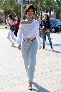 camila-cabello-out-and-about-in-barcelona-october-11-2017-8.jpg