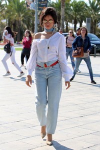 camila-cabello-out-and-about-in-barcelona-october-11-2017-9.jpg