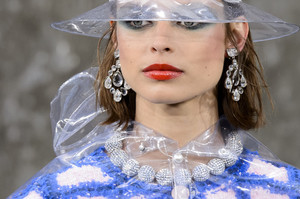 chanel-clp-a-rs18-4229.thumb.jpg.6cb65c2f44e143aa4d0c311f2892115f.jpg