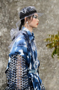 chanel-clp-a-rs18-5051.thumb.jpg.06c4386c9a14992de2e6400a12abb5ea.jpg