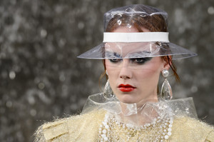 chanel-clp-a-rs18-5187.thumb.jpg.a7c25decbf4385b9bf78449ca8866422.jpg