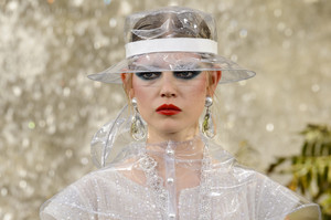 chanel-clp-a-rs18-5334.thumb.jpg.b13175ae47810553a92d2714b198ffc8.jpg