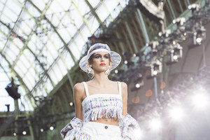 chanel-clp-i-rs18-1818.thumb.jpg.fe44009cd3f14baef7bdcc4d01f201a3.jpg