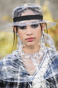 chanel-clpa-rs18-9221.thumb.jpg.3ca0c21e380979472e05637063250008.jpg