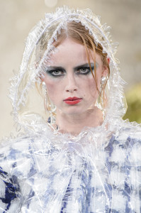 chanel-clpa-rs18-9453.thumb.jpg.167db4f6a5fe5832488084af59e119b9.jpg