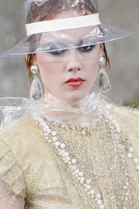 chanel-clpa-rs18-9833.thumb.jpg.66375c09eaf663403c5aab2822caa128.jpg