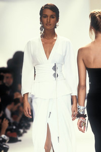 christian-dior-ss-1994-4.thumb.jpg.5d35c49ece5c42fe6913a55414c3e393.jpg