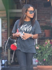 christina-milian-out-in-beverly-hills-92517-1.jpg