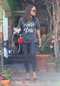 christina-milian-out-in-beverly-hills-92517-2.jpg