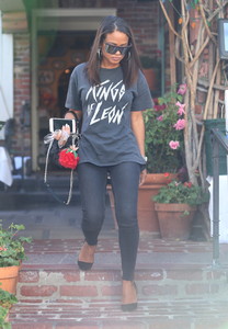 christina-milian-out-in-beverly-hills-92517-4.jpg