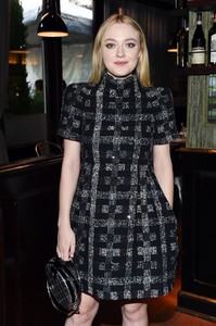 dakota-fanning-tribeca-chanel-womens-filmmaker-program-luncheon-in-nyc-101717-16.jpg