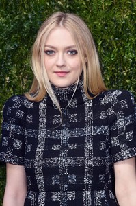 dakota-fanning-tribeca-chanel-womens-filmmaker-program-luncheon-in-nyc-101717-5.jpg