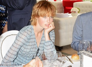 edie_audi_26jul14_dailymail_2.thumb.jpg.23b697ff21b96f00339e7e3bd8957c0b.jpg
