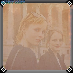 edie_chanel_aw15_julienazerty.thumb.jpg.01d6fdd7923239e065491fea148fbf49.jpg