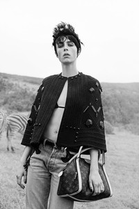 edie_louisvuitton_spiritoftravel_spring14_dailybarth.thumb.jpeg.4263d478f4216eb542d1da566522de91.jpeg