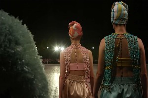 edie_marc_jacobs_ss18_wwd.thumb.jpeg.fa367792b76083d68064055366353598.jpeg