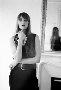 edie_rika_ss12_artlistparis_1.thumb.jpg.a230369c74a119946d8ca6d60335f723.jpg