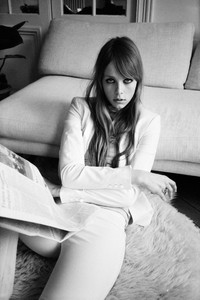 edie_rika_ss12_artlistparis_4.thumb.jpg.405dbc810cf0e63c58781e7bac504cad.jpg