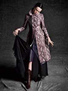 edie_vogue_paris_mar14_bewitchmag_4.jpg