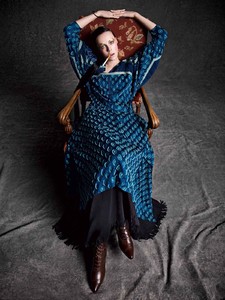 edie_vogue_paris_mar14_bewitchmag_5.jpg