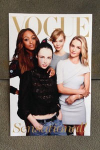 edie_voguefestival_30mar14_vogue_1.thumb.jpeg.770f694b2f6b46f687cc6c878485092b.jpeg