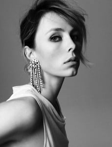 edie_zara_aw17_smooth_textures_3.thumb.jpg.e97e9405f49aaf412b573d5781c60890.jpg