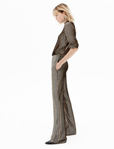 edie_zara_aw17_smooth_textures_4.thumb.jpg.bd8a541b1a4435d16bca6cf5b4500898.jpg
