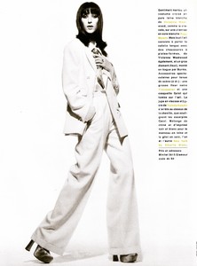 glamour_fr_sept_1992_28.thumb.jpg.093d5fad30fc6ab327feb03d87b4c26a.jpg