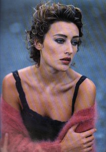 glamourfr138.thumb.jpg.62ae1cc0f431403b5e19857d019f25c3.jpg