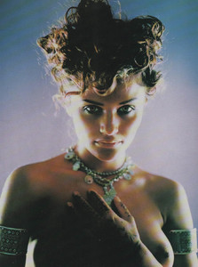 harem-6.thumb.jpg.3f6536ffc3322e94e189f56c40cfc213.jpg