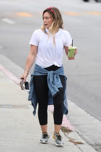 hilary-duff-out-in-west-hollywood-10317.jpg