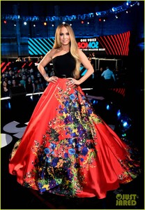 jennifer-lopez-hosts-star-studded-telethon-for-puerto-rico-hurricane-relief-efforts-01.jpg