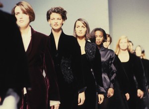 jil-sander-fw-1990.thumb.jpg.b903b6e958ebe1fd03a50d2e901807db.jpg