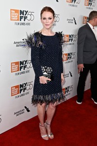 julianne-moore-wonderstruck-premiere-at-the-55th-new-york-film-festival-10717-10.jpg