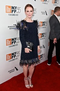 julianne-moore-wonderstruck-premiere-at-the-55th-new-york-film-festival-10717-12.jpg