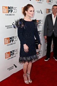 julianne-moore-wonderstruck-premiere-at-the-55th-new-york-film-festival-10717-7.jpg